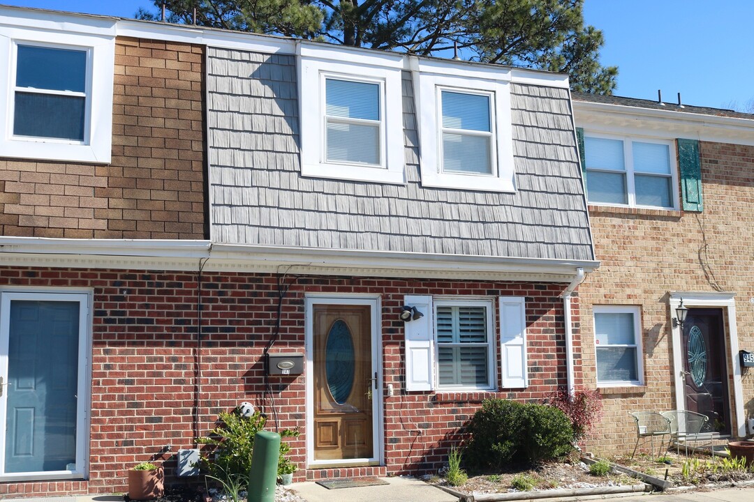947 Maryland Ave in Virginia Beach, VA - Building Photo