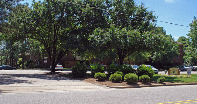 Ivy Commons in Raleigh, NC - Foto de edificio - Building Photo