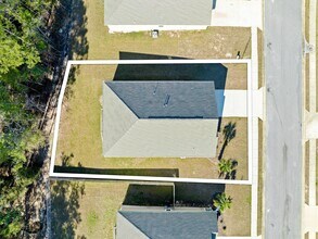 462 Whispering Creek Ave in Freeport, FL - Building Photo - Building Photo
