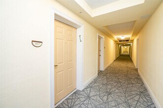 2501 S Ocean Dr, Unit 517 in Hollywood, FL - Foto de edificio - Building Photo