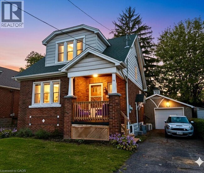 74 E 15th St in Hamilton, ON - Building Photo - Building Photo