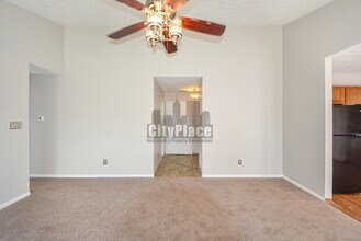 3126 River Birch Dr in Indianapolis, IN - Building Photo - Building Photo