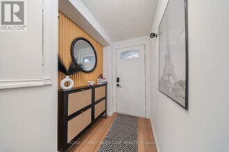 19 Spadina Rd in Brampton, ON - Building Photo - Building Photo