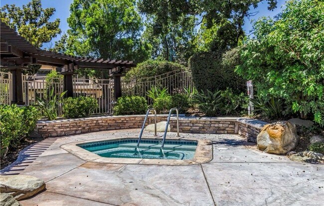 23632 Big Horn Walk in Santa Clarita, CA - Building Photo - Building Photo