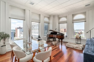 Deys Plaza Apartments in Syracuse, NY - Building Photo