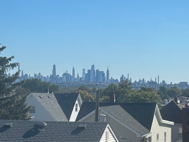 14 Ridge Rd, Unit 3rd floor