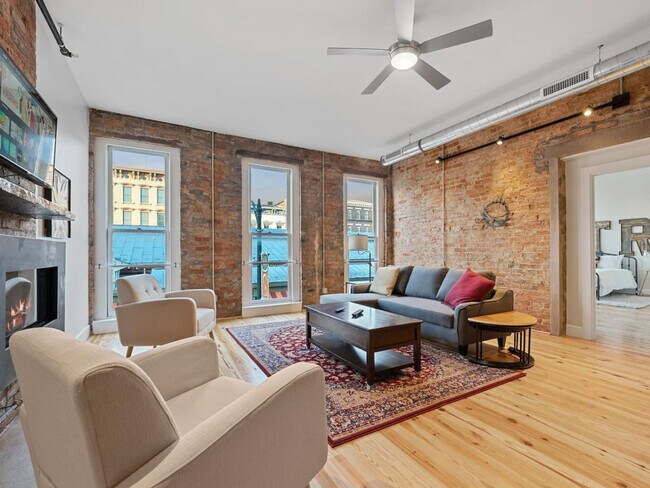 111 Elder St in Cincinnati, OH - Building Photo - Building Photo