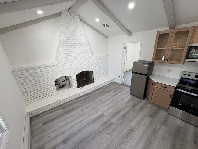 3 William St in Coram, NY - Foto de edificio - Building Photo