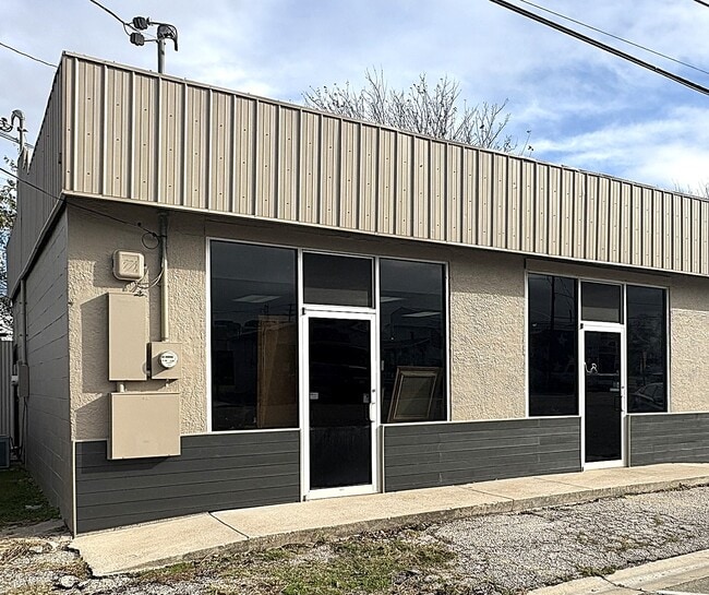 112 W Avenue E in Copperas Cove, TX - Building Photo - Building Photo