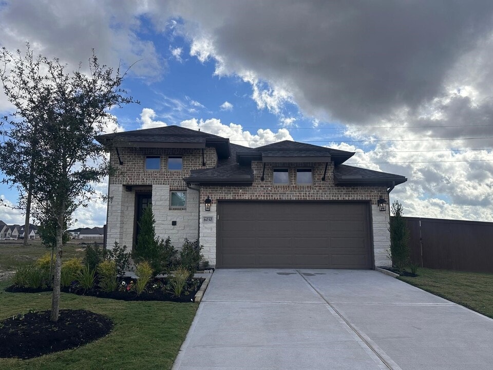 6030 Cottontail Ln in Manvel, TX - Building Photo