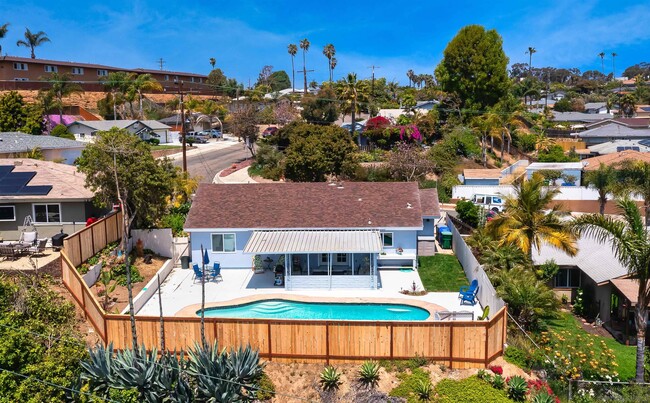 2125 Hilldale St in Oceanside, CA - Building Photo - Building Photo
