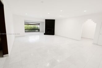 1915 Country Club Prado in Coral Gables, FL - Building Photo - Building Photo