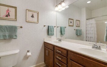 702 Wedgewood Park in Nashville, TN - Building Photo - Building Photo