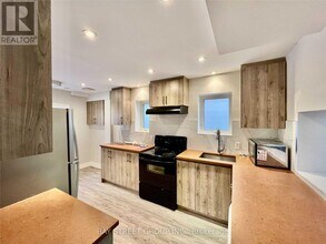 316 Willowdale Ave in Toronto, ON - Building Photo - Building Photo