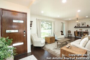 206 Yosemite Dr in San Antonio, TX - Building Photo - Building Photo