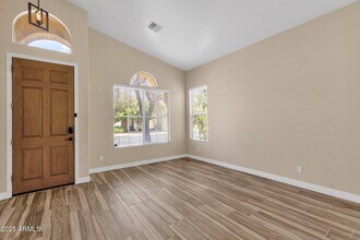 3261 W Ross Dr in Chandler, AZ - Building Photo - Building Photo