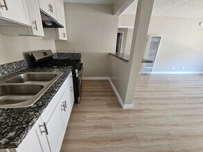 8936 Cedros Ave in Los Angeles, CA - Building Photo - Building Photo