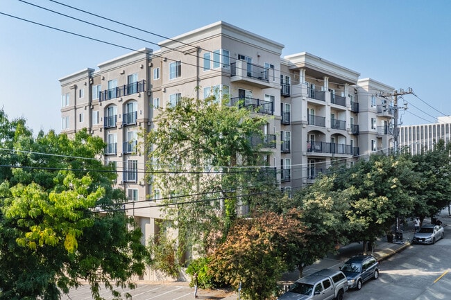 Counterbalance Apartments