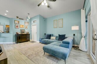 5959 Durango Dr in Wellington, FL - Building Photo - Building Photo