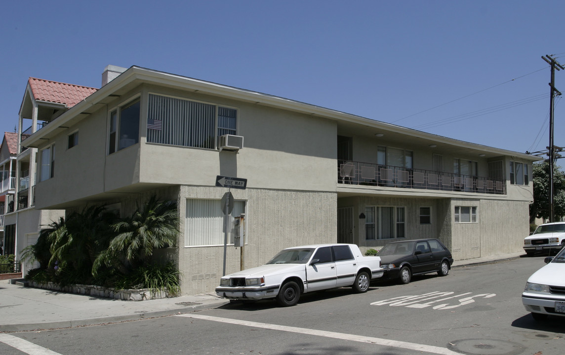 5 Quincy Ave in Long Beach, CA - Foto de edificio