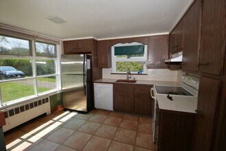 99 Bayview Ave in Cornwall On Hudson, NY - Building Photo - Building Photo