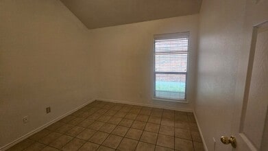 2100 Cantura Dr in Mesquite, TX - Building Photo - Building Photo
