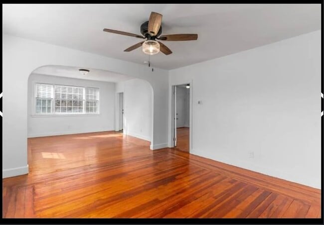 294 Rhode Island Ave, Unit 1 in Woonsocket, RI - Foto de edificio - Building Photo