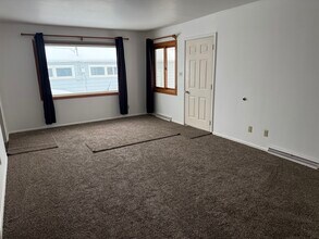 4026 Ella Ave, Unit 4026 in Great Falls, MT - Building Photo - Building Photo