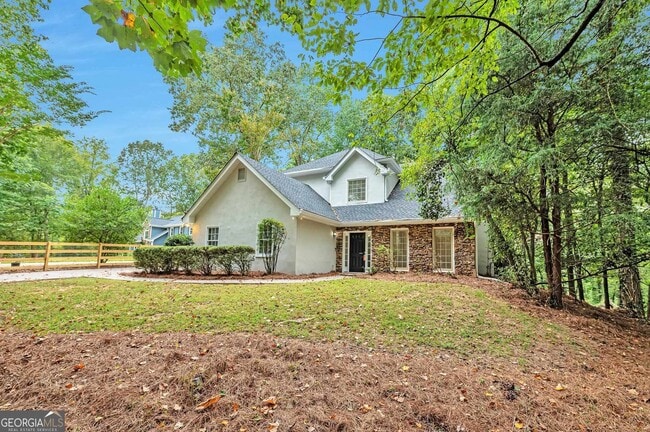 property at 173 W Lake Dr