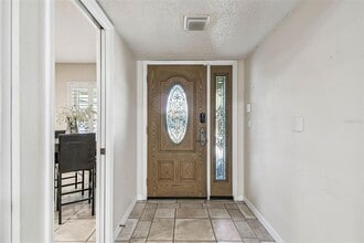 4161 Rolling Springs Dr in Tampa, FL - Building Photo - Building Photo