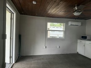 14035 W River Rd in Inglis, FL - Building Photo - Building Photo