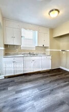 20005 Mountville Dr in Maple Heights, OH - Building Photo - Building Photo