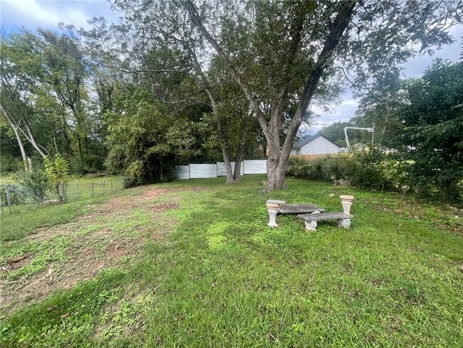 property at 731 E Main St