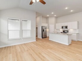 358 Nespral Dr in San Antonio, TX - Building Photo