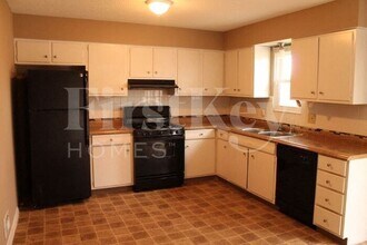 5637 NE Lancaster St in Kansas City, MO - Building Photo - Building Photo