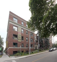 Chatsworth Apartments in Toronto, ON - Building Photo - Building Photo
