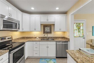 1219 Beacon St in New Smyrna Beach, FL - Building Photo - Building Photo