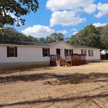 282 Texas Oak Dr in Cedar Creek, TX - Building Photo - Building Photo