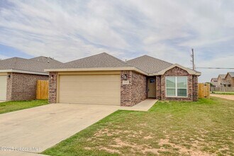 1010 Helena Ave in Lubbock, TX - Building Photo - Building Photo