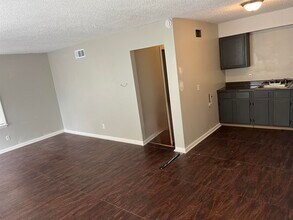 318 Red Oak St in Memphis, TN - Building Photo - Building Photo