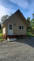 8532 W Swan Cir, Unit 3 in Wasilla, AK - Building Photo