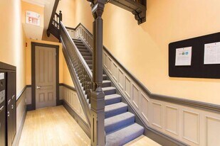 252 Newbury St, Unit 5 in Boston, MA - Building Photo