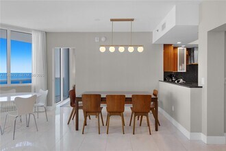 2711 S Ocean Dr in Hollywood, FL - Building Photo - Building Photo