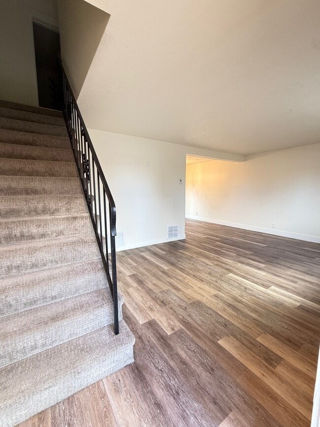 312 N 100 W in Centerville, UT - Building Photo - Building Photo