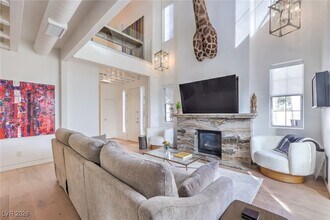 952 Coatbridge St in Las Vegas, NV - Building Photo - Building Photo