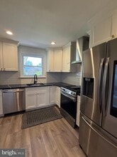 331 Candlewood Rd in Broomall, PA - Building Photo - Building Photo