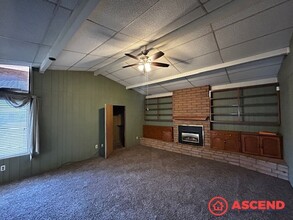 1034 Oak Ave in Wasco, CA - Building Photo - Building Photo