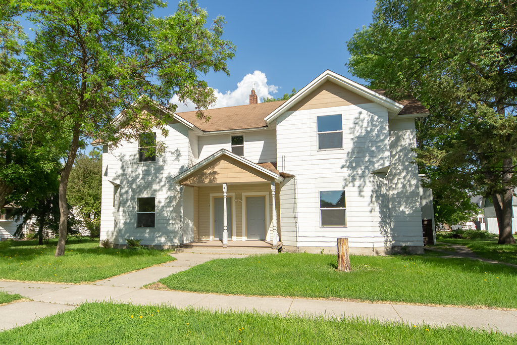331 Langer Ave N in Casselton, ND - Building Photo