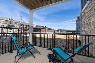 5861 Royal Ln in Whitestown, IN - Foto de edificio - Building Photo