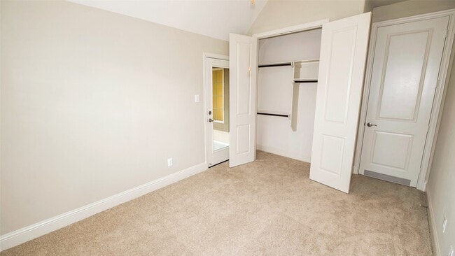 property at 20 Silver Rock Dr